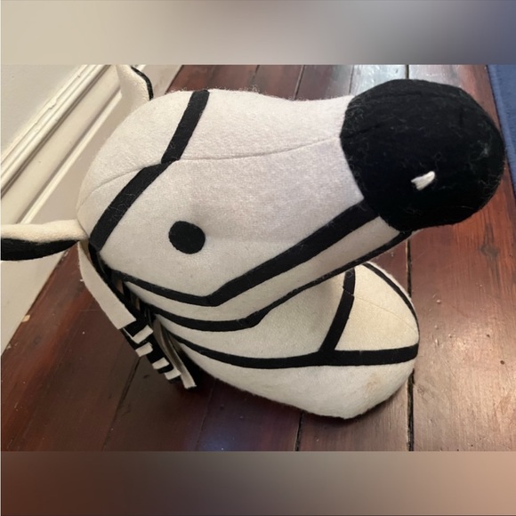 2 EUC Target Pillow fort plush hanging animal heads - Picture 1 of 2